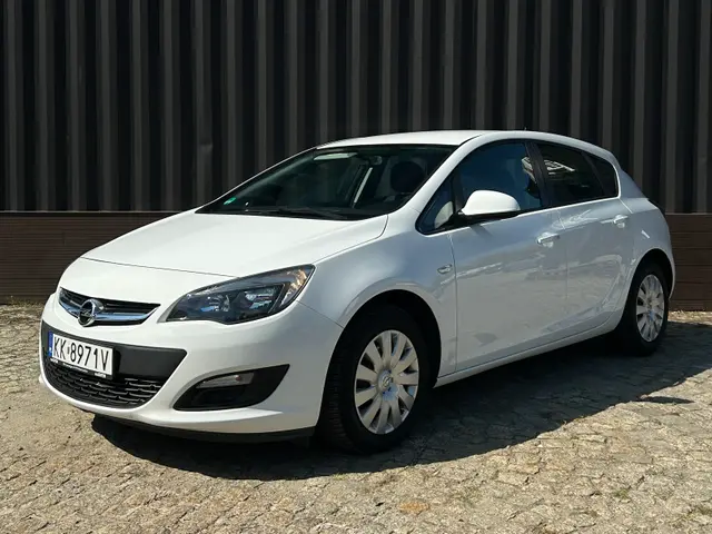 Opel Astra J 1,4 Selection